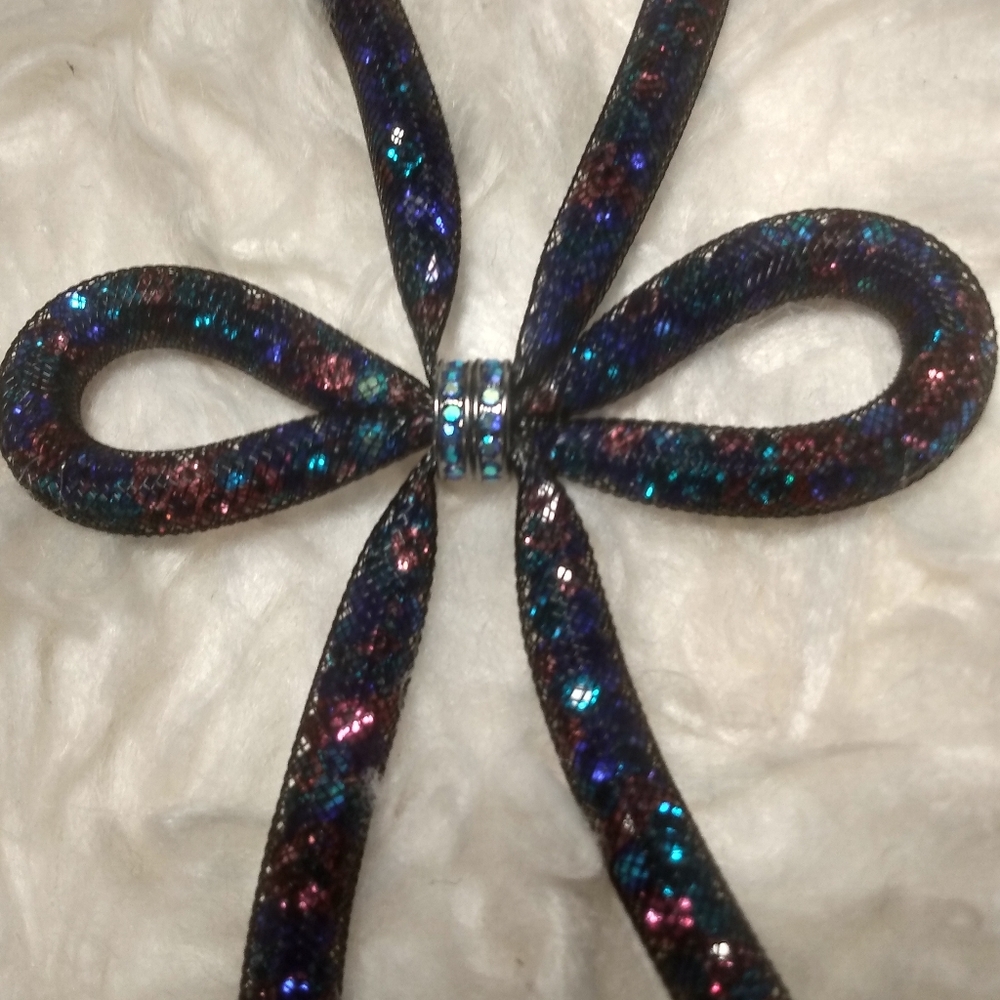 Necklaces - Picture 7 of 12